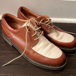Johnston & Murphy Italian Leather Brown and Tan Lace Up Shoe